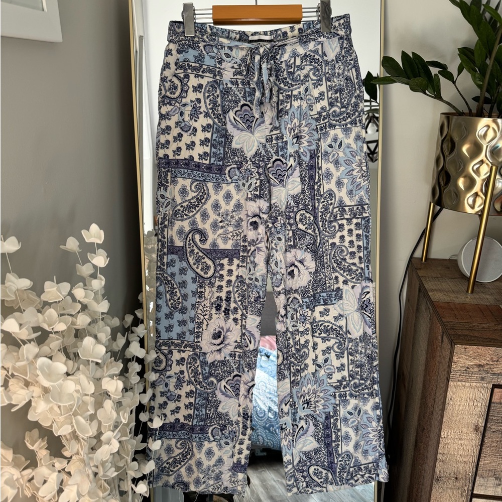 Jules & Leopold Floral Blue and White Women's Flowy Pants